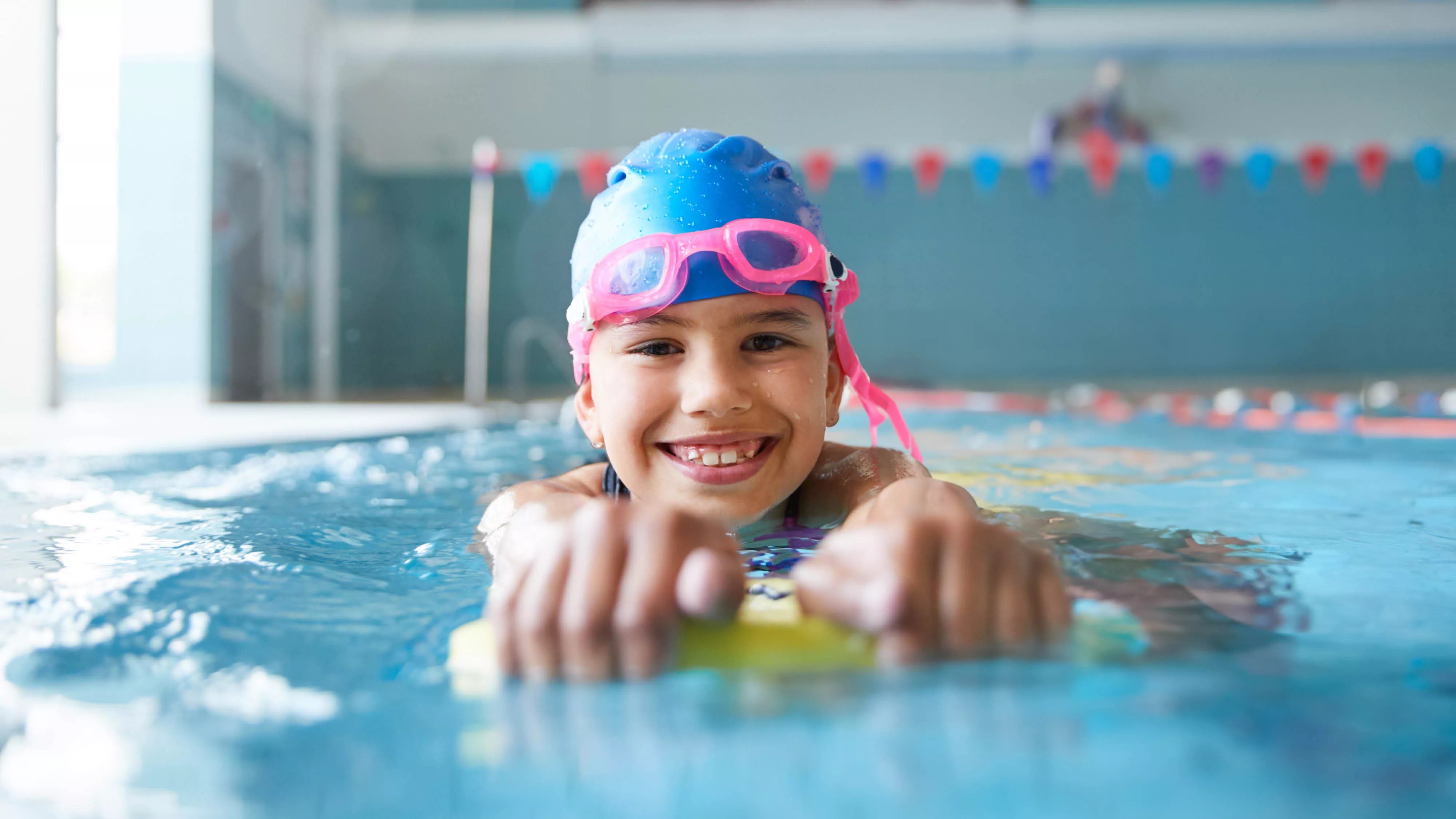 Dive into Vaughan’s swim lessons and aquatic leadership courses!